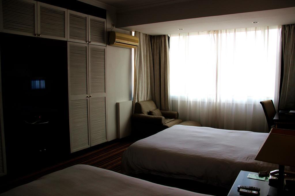 Rayfont Celebrity Hotel & Apartment Shanghai Exterior photo