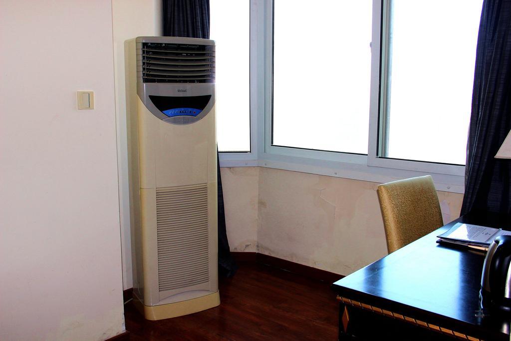 Rayfont Celebrity Hotel & Apartment Shanghai Exterior photo