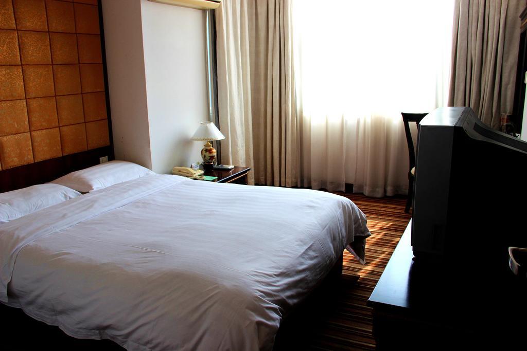 Rayfont Celebrity Hotel & Apartment Shanghai Exterior photo
